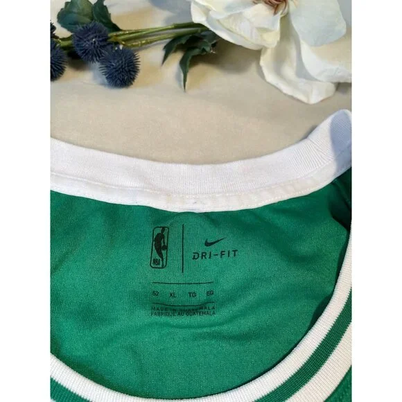 Boston Celtics Kyrie Irving NBA Swingman Jersey Sz 52 NikeConnect Sportswear Grn - Picture 8 of 8